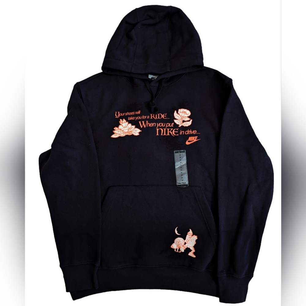 Nike Sportswear Graphic Hooded Sweatshirt
